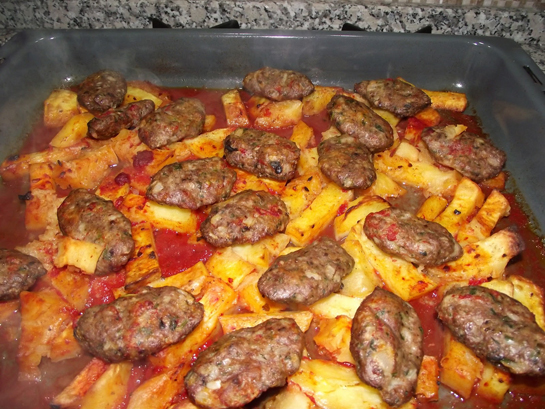 Fırında Köfte Tarifi ve Malzemeleri
