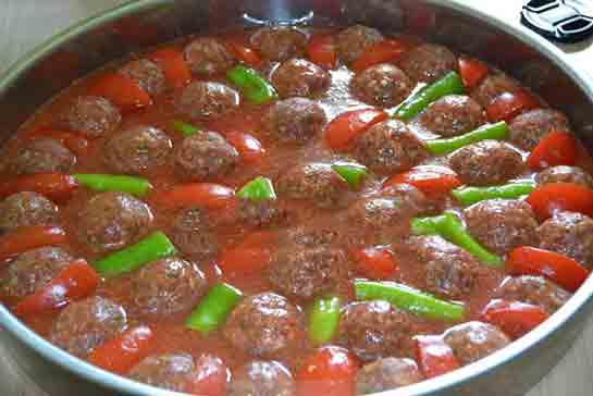 Fırında Soslu Köfte Tarifi ve Malzemeleri